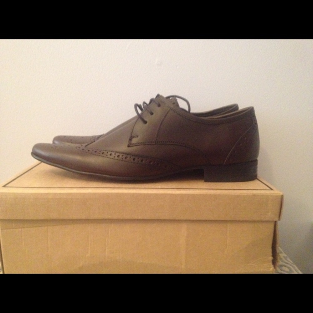 Men’s Brown Shoes - Picture 2 of 5